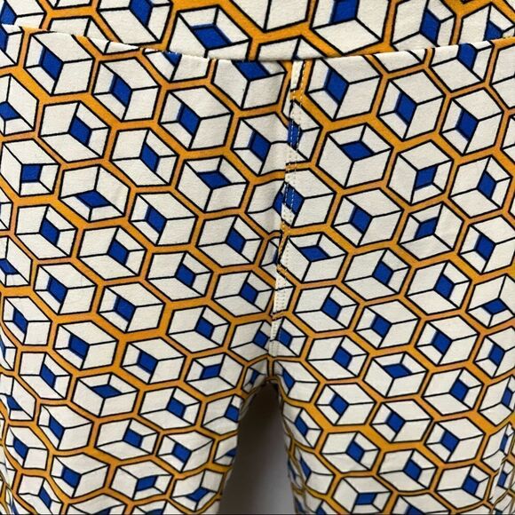 LuLaRoe Geometric Leggings OS never dried in dryer EUC - Picture 7 of 8